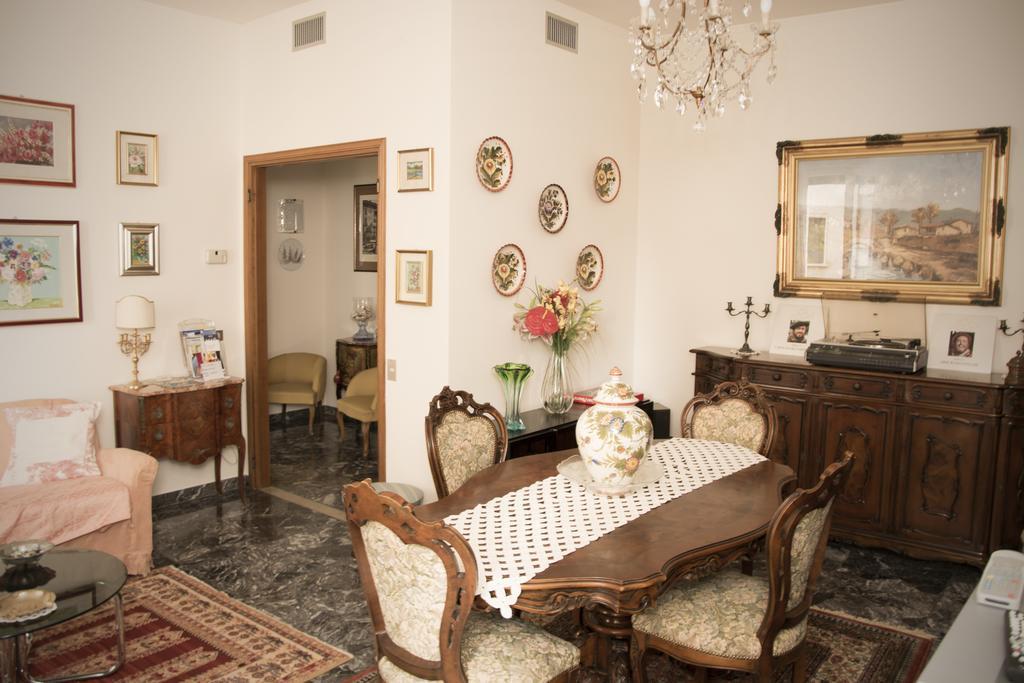 Casa Di Gina Apartment Verona Bagian luar foto